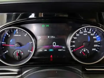 2021 Kia Carnival с пробегом 49 871 км
