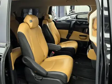 2021 Kia Carnival с пробегом 49 871 км