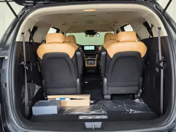 2021 Kia Carnival с пробегом 49 871 км