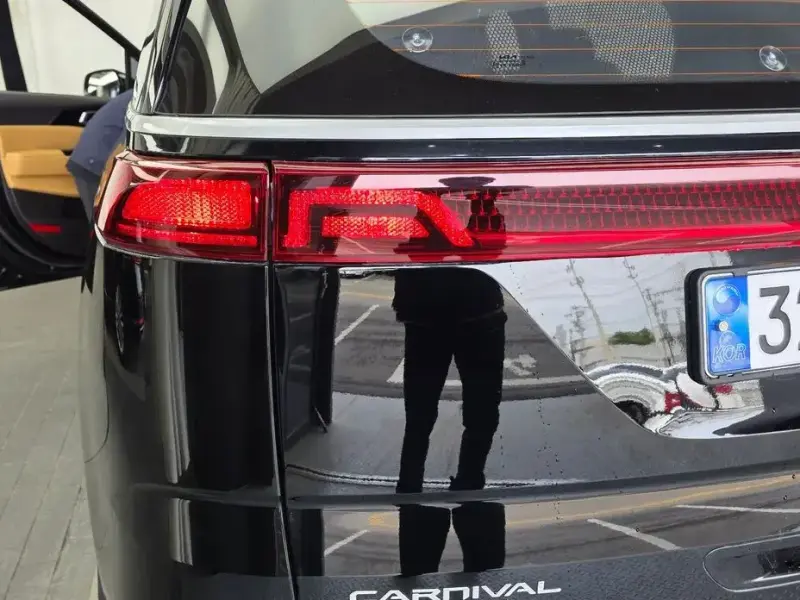 2021 Kia Carnival с пробегом 49 871 км