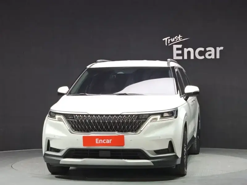 2022 Kia Carnival с пробегом 97 890 км