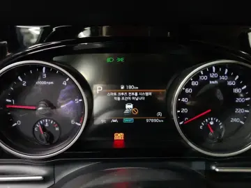 2022 Kia Carnival с пробегом 97 890 км