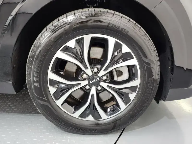 2022 Kia Carnival с пробегом 29 950 км