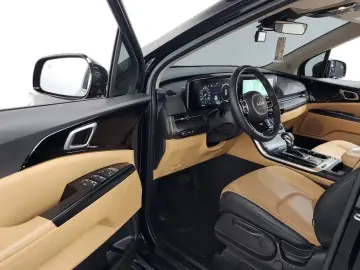 2022 Kia Carnival с пробегом 29 950 км