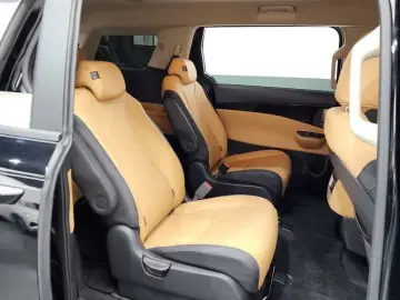2022 Kia Carnival с пробегом 29 950 км