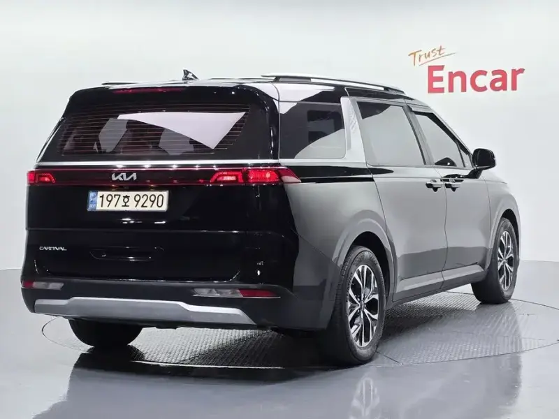 2022 Kia Carnival с пробегом 50 754 км