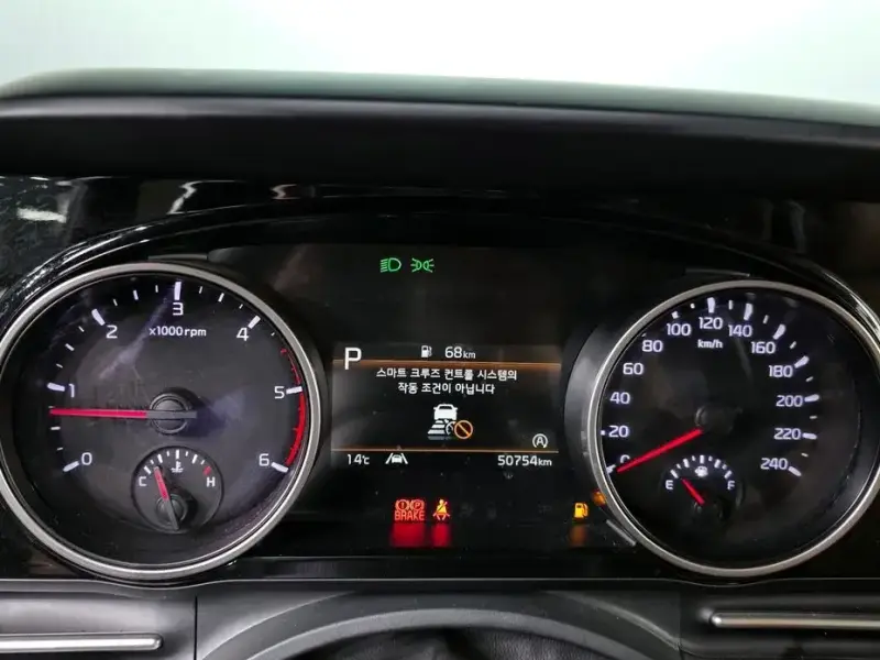 2022 Kia Carnival с пробегом 50 754 км