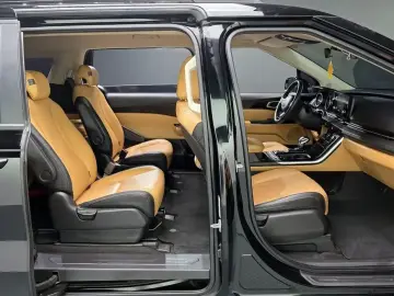 2022 Kia Carnival с пробегом 50 754 км