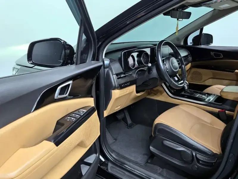 2022 Kia Carnival с пробегом 50 754 км
