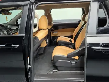 2022 Kia Carnival с пробегом 50 754 км