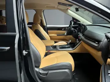 2021 Kia Carnival с пробегом 101 658 км