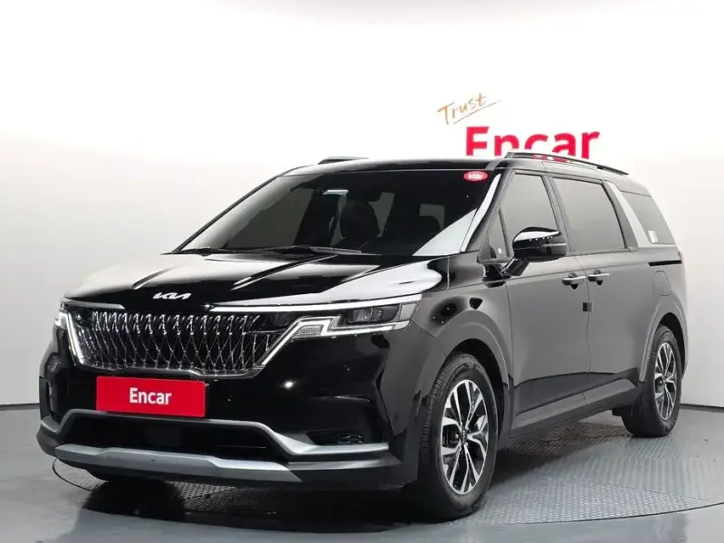 2023 Kia Carnival с пробегом 75 375 км