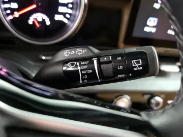 2023 Kia Carnival с пробегом 75 375 км