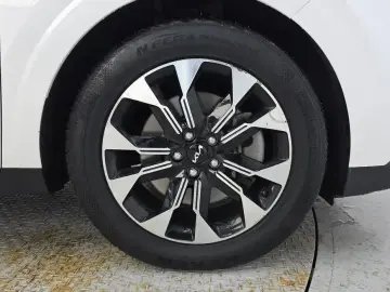 2022 Kia Carnival с пробегом 94 333 км