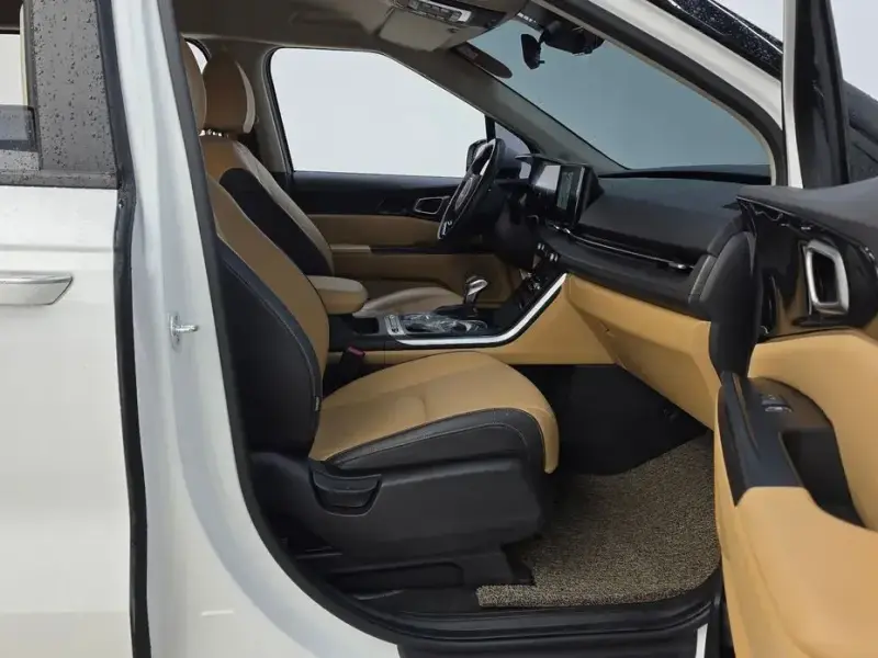 2022 Kia Carnival с пробегом 94 333 км