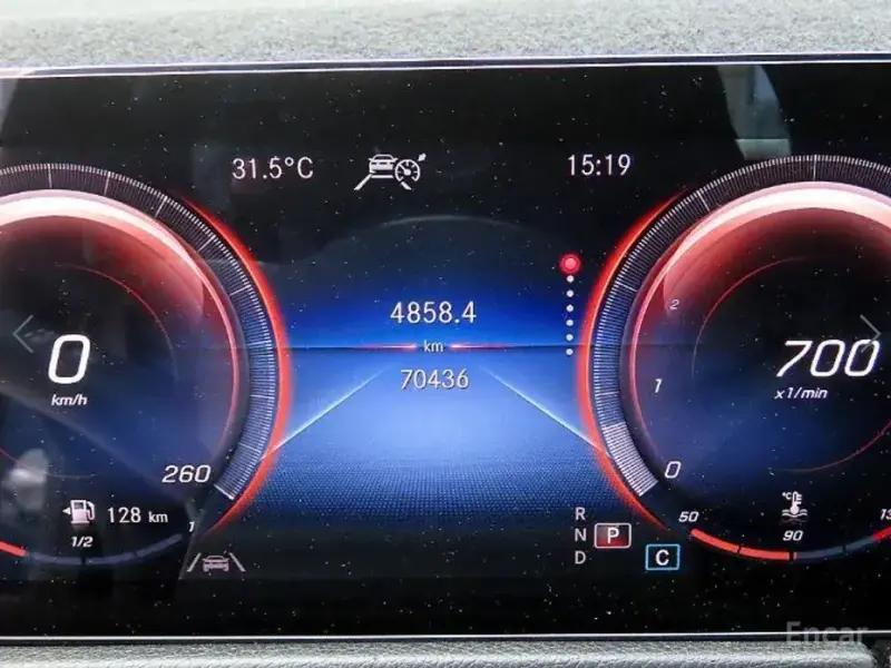2021 Mercedes-Benz GLB с пробегом 70 428 км
