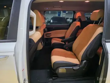 2022 Kia Carnival с пробегом 44 734 км