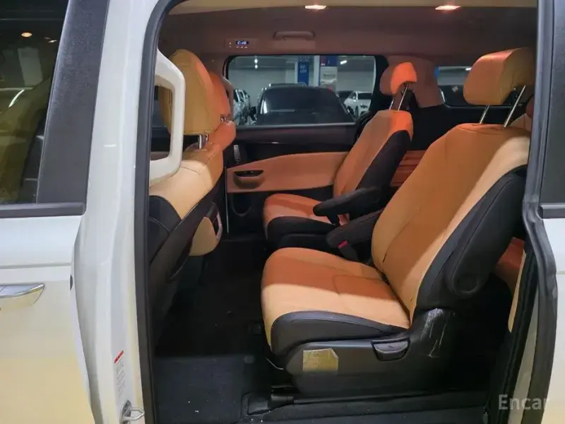 2022 Kia Carnival с пробегом 44 734 км