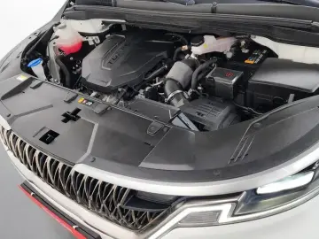 2023 Kia Carnival с пробегом 49 585 км