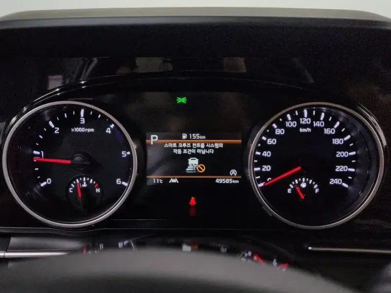 2023 Kia Carnival с пробегом 49 585 км
