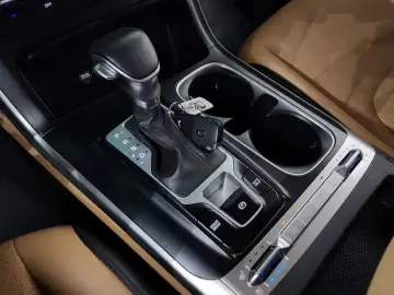 2023 Kia Carnival с пробегом 49 585 км