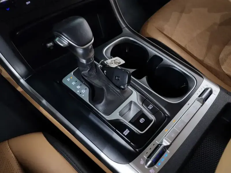 2023 Kia Carnival с пробегом 49 585 км
