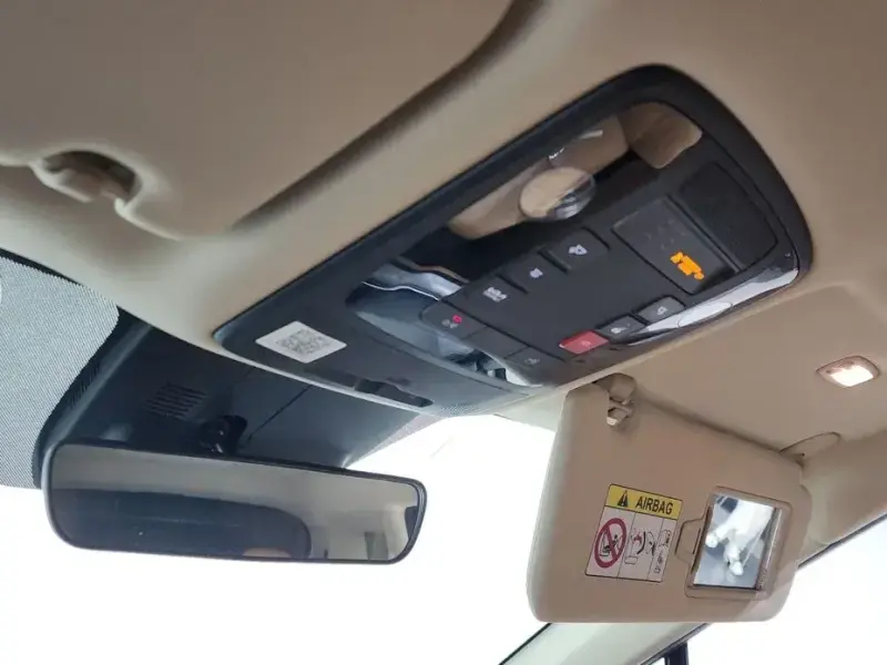 2023 Kia Carnival с пробегом 50 194 км