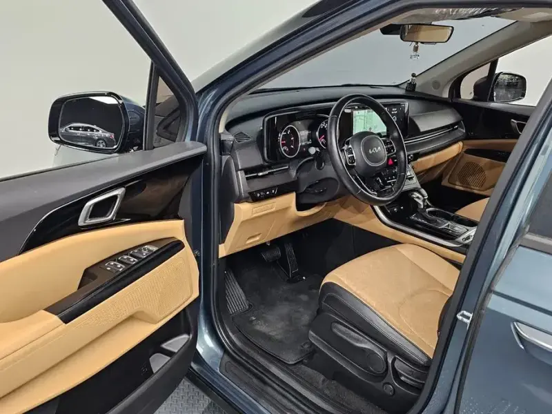 2022 Kia Carnival с пробегом 96 675 км