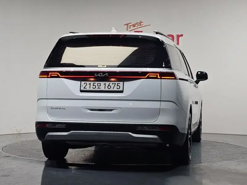2022 Kia Carnival с пробегом 59 673 км