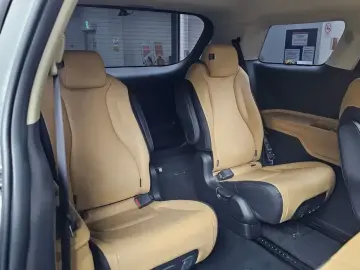 2022 Kia Carnival с пробегом 103 170 км