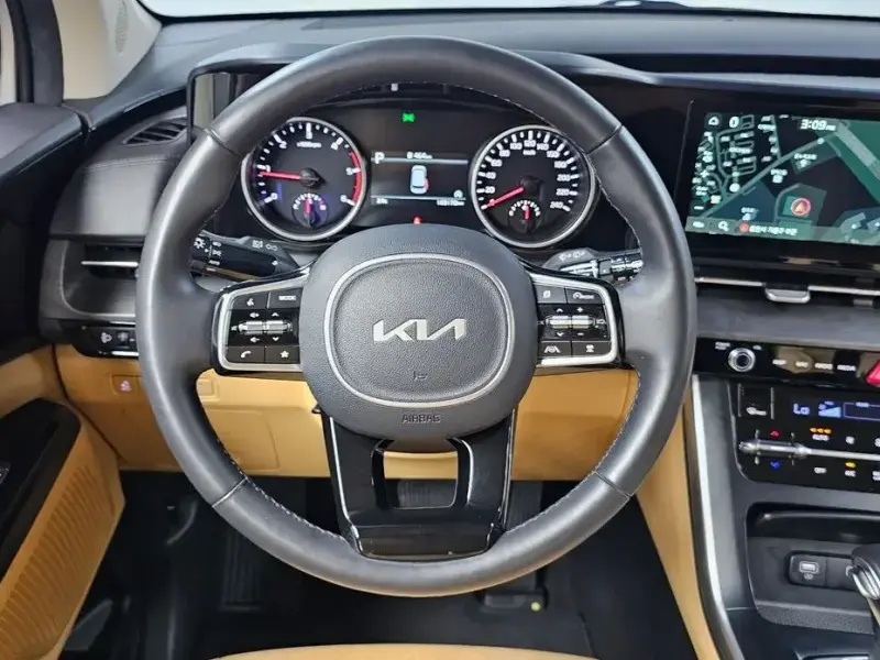 2022 Kia Carnival с пробегом 103 170 км