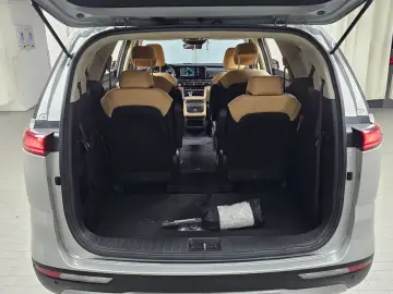 2022 Kia Carnival с пробегом 103 170 км