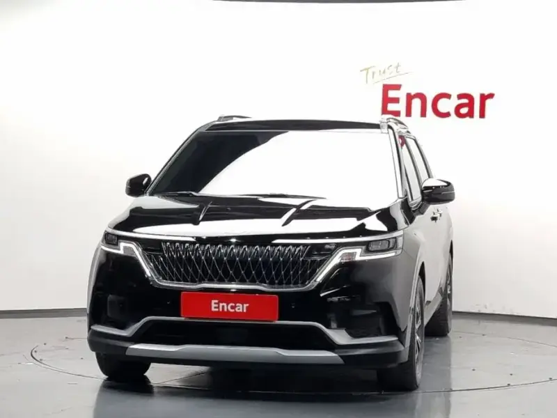 2023 Kia Carnival с пробегом 112 705 км