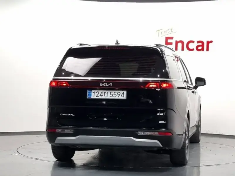 2023 Kia Carnival с пробегом 112 705 км