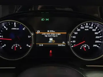 2023 Kia Carnival с пробегом 59 476 км