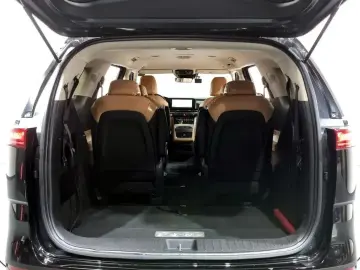2023 Kia Carnival с пробегом 112 705 км