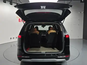 2022 Kia Carnival с пробегом 29 159 км