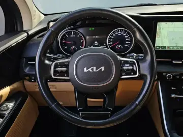 2021 Kia Carnival с пробегом 132 890 км