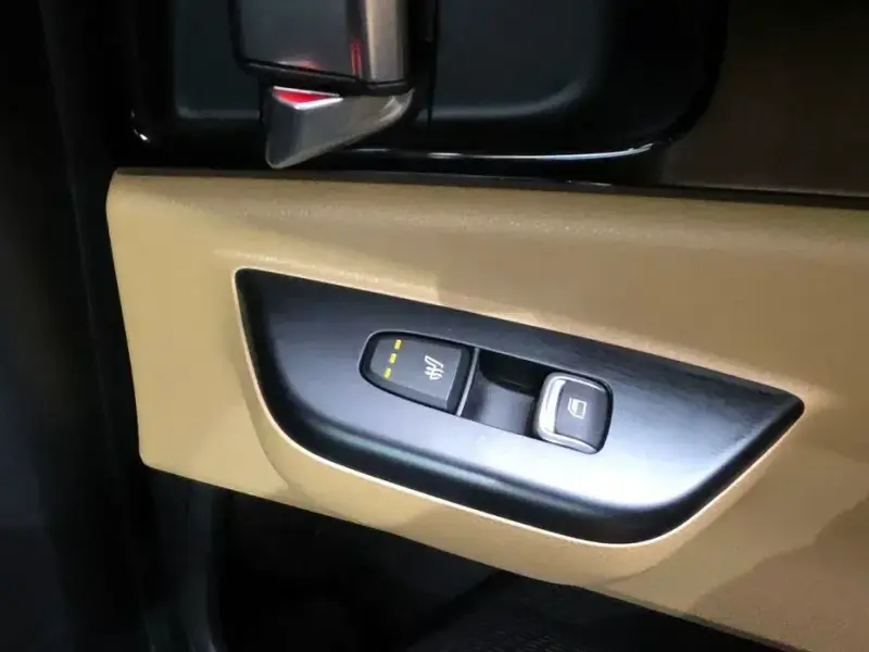 2022 Kia Carnival с пробегом 75 299 км