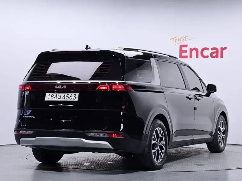 2021 Kia Carnival с пробегом 46 062 км