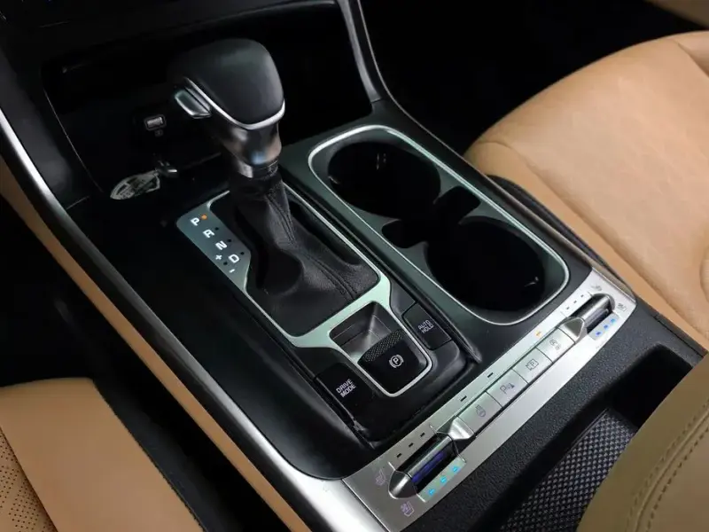 2023 Kia Carnival с пробегом 96 123 км