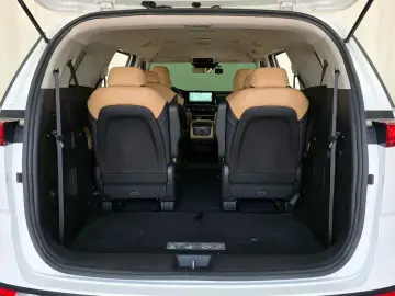 2023 Kia Carnival с пробегом 96 123 км