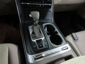 2023 Kia Carnival с пробегом 124 251 км