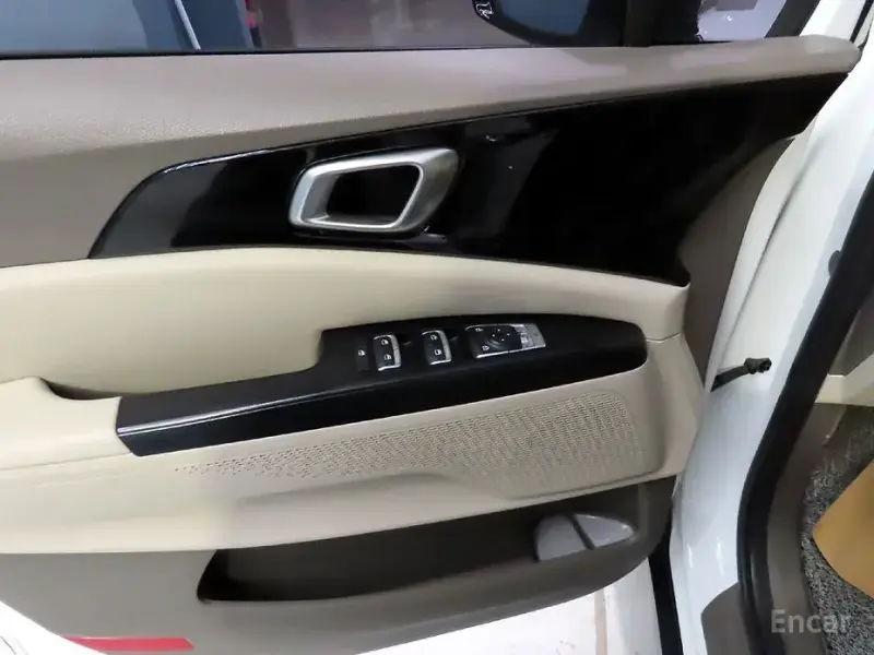 2023 Kia Carnival с пробегом 124 251 км