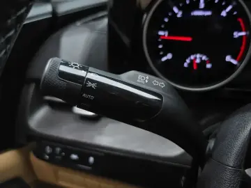 2023 Kia Carnival с пробегом 57 546 км