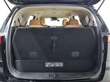 2022 Kia Carnival с пробегом 61 887 км