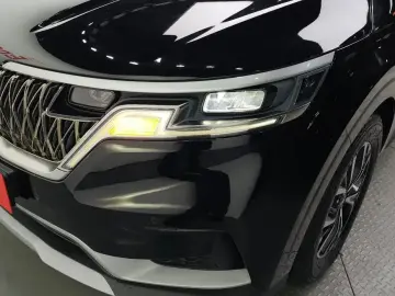 2022 Kia Carnival с пробегом 61 887 км