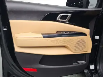 2022 Kia Carnival с пробегом 61 887 км