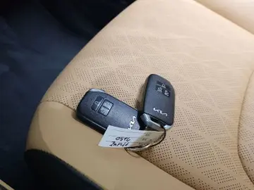 2022 Kia Carnival с пробегом 61 887 км