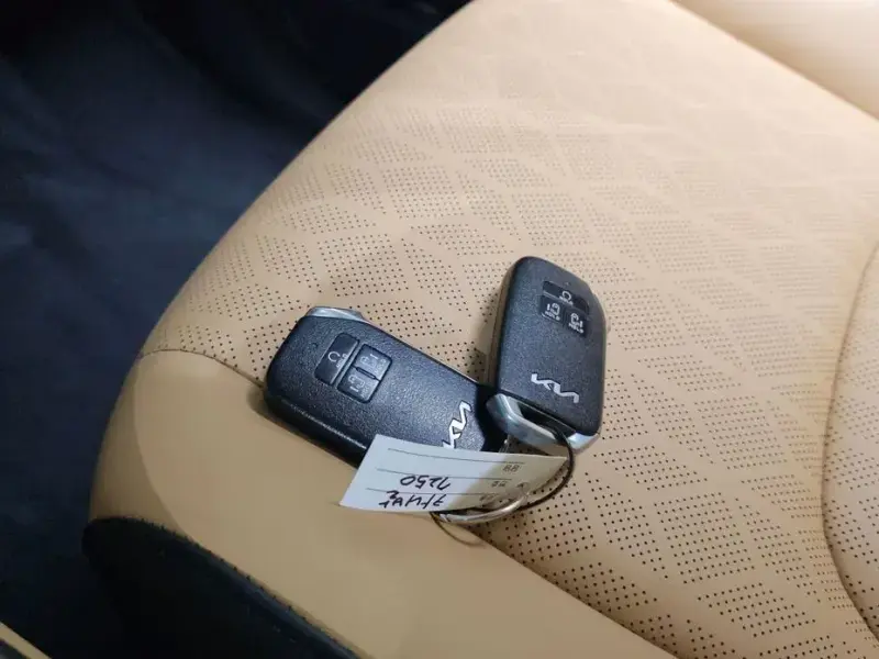 2022 Kia Carnival с пробегом 61 887 км